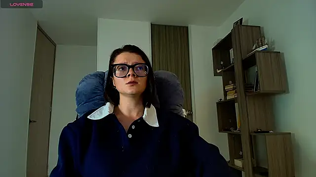 Arya starrk online show from November 25, 2025, 2:39 pm