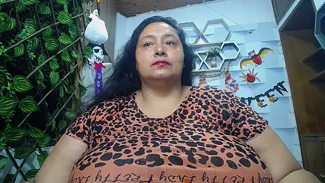 TistMature online show from October 29, 2025, 1:32 pm