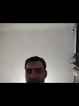 Snapshot of ThatGuyNextDoor1992 chatting on February 12, 2026, 12:43 am ThatGuyNextDoor1992 online show from February 12, 2026, 12:43 am