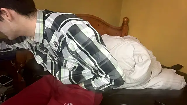 Snapshot of ThatGuyNextDoor1992 chatting on February 25, 2025, 6:58 am ThatGuyNextDoor1992 online show from February 25, 2025, 6:58 am