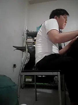 Snapshot of ksshp9502 chatting on November 14, 2025, 8:56 pm ksshp9502 online show from November 14, 2025, 8:56 pm