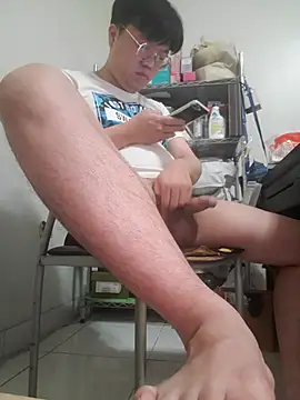 ksshp9502 online show from February 15, 2026, 4:39 pm