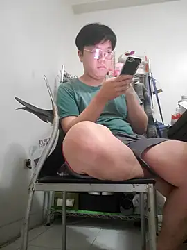 Snapshot of ksshp9502 chatting on November 16, 2025, 5:39 pm ksshp9502 online show from November 16, 2025, 5:39 pm