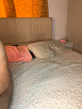 Mya And Davidd online show from October 24, 2025, 12:59 pm