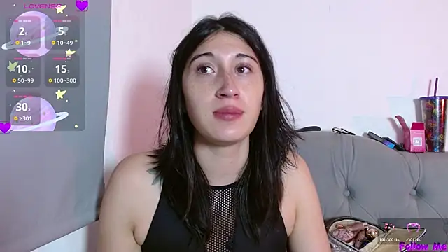 Red-moon1 online show from December 1, 2025, 5:19 am