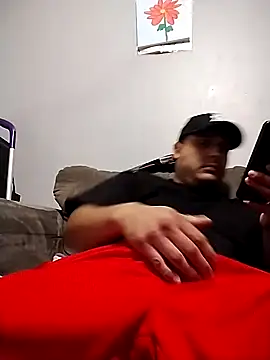 Snapshot of thickcocklatino chatting on October 29, 2025, 7:02 pm thickcocklatino online show from October 29, 2025, 7:02 pm