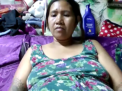 sweet smile4u online show from March 28, 2026, 6:09 pm