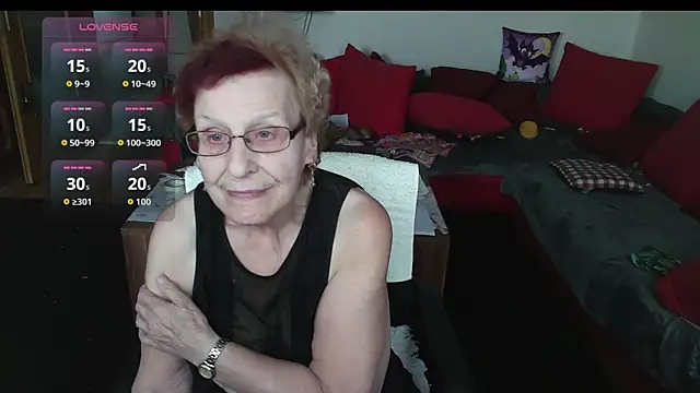 HeisseomaOriginal online show from October 31, 2025, 8:22 am