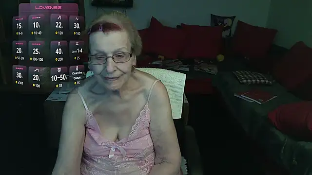 HeisseomaOriginal online show from January 12, 2026, 8:21 am