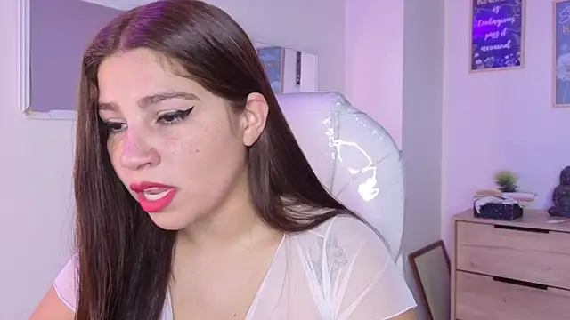 bluee hazell online show from February 1, 2026, 10:24 am