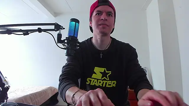 Snapshot of Headhunterdz chatting on March 29, 2026, 8:32 pm Headhunterdz online show from March 29, 2026, 8:32 pm