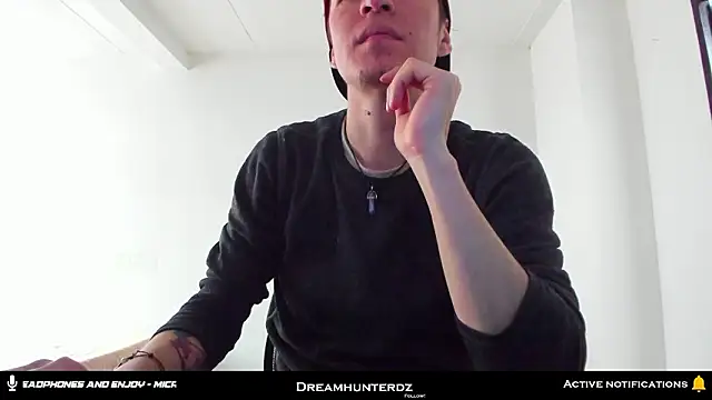 Snapshot of Headhunterdz chatting on February 21, 2026, 9:06 pm Headhunterdz online show from February 21, 2026, 9:06 pm