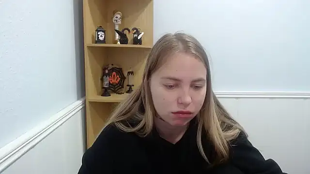 Snapshot of klerkarina chatting on October 17, 2025, 5:33 am klerkarina online show from October 17, 2025, 5:33 am