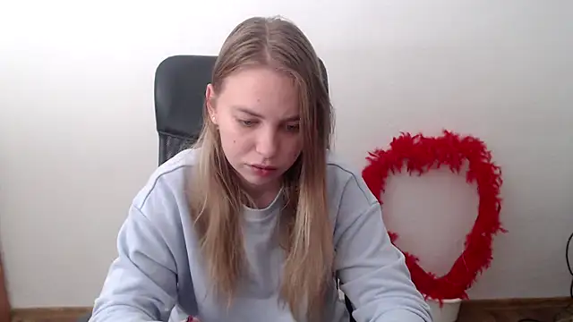 Snapshot of klerkarina chatting on October 19, 2025, 4:48 am klerkarina online show from October 19, 2025, 4:48 am