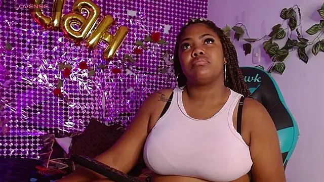 Snapshot of niawk_ chatting on November 29, 2025, 2:06 pm niawk online show from November 29, 2025, 2:06 pm