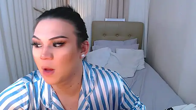 Mimi Cums online show from November 18, 2025, 11:15 pm