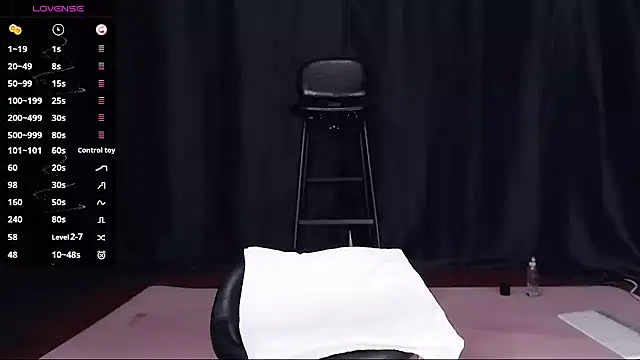 qianqian  online show from January 14, 2026, 11:03 am