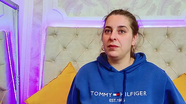 KarinaNoir online show from March 14, 2026, 5:13 am