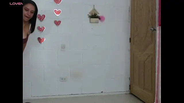 Dulce Anita online show from April 15, 2026, 11:49 pm