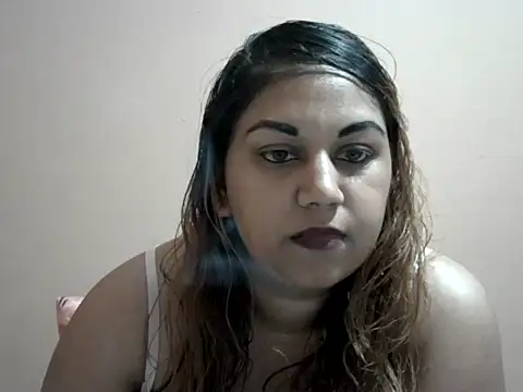 Snapshot of bellachow10 chatting on November 7, 2025, 9:03 am bellachow10 online show from November 7, 2025, 9:03 am