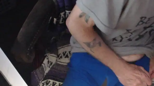 QueenDenizeAndTheCaptain online show from September 21, 2025, 4:06 am