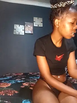 Snapshot of SheisBlacq chatting on September 28, 2025, 8:27 pm SheisBlacq online show from September 28, 2025, 8:27 pm