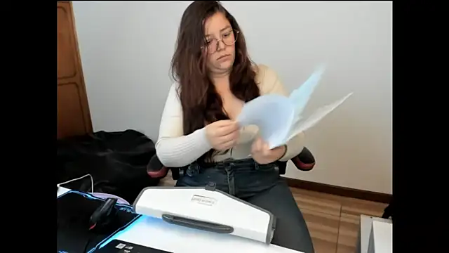 kayortiiz online show from March 5, 2026, 12:07 am