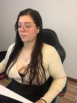 kayortiiz online show from July 15, 2026, 5:42 pm