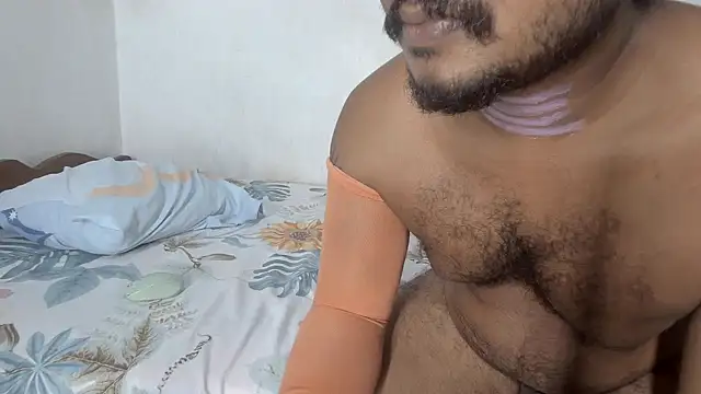 Snapshot of DevilZoone chatting on February 3, 2026, 3:28 pm DevilZoone online show from February 3, 2026, 3:28 pm