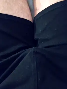 Snapshot of mickzizi chatting on January 20, 2025, 8:41 am mickzizi online show from January 20, 2025, 8:41 am