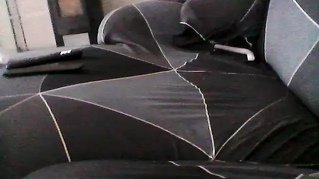 Snapshot of mickzizi chatting on October 17, 2025, 7:22 am mickzizi online show from October 17, 2025, 7:22 am