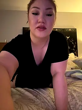 Snapshot of RosieDixx chatting on December 4, 2024, 8:50 am RosieDixx online show from December 4, 2024, 8:50 am