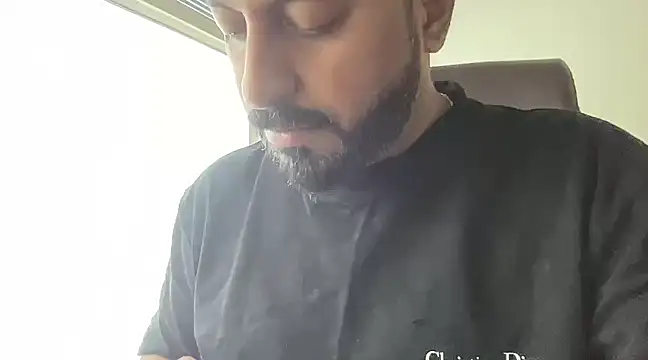 Snapshot of rahulkweel chatting on December 19, 2024, 9:29 am rahulkweel online show from December 19, 2024, 9:29 am