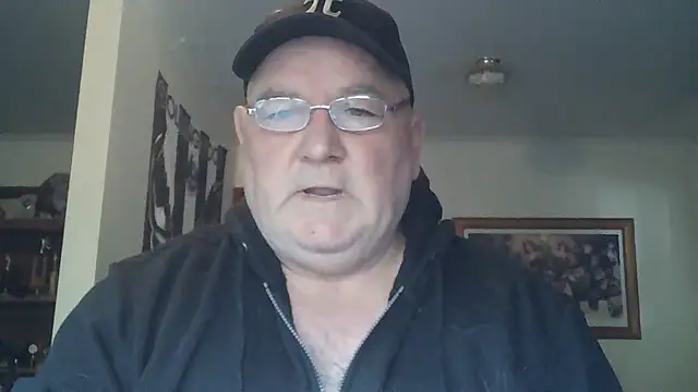 Snapshot of HOTANAL chatting on October 1, 2025, 10:13 pm HOTANAL online show from October 1, 2025, 10:13 pm