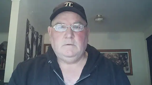 Snapshot of HOTANAL chatting on September 30, 2025, 11:11 pm HOTANAL online show from September 30, 2025, 11:11 pm