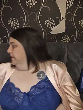 Snapshot of HouseWifeWhore_Milf chatting on June 21, 2026, 9:09 pm HouseWifeWhore Milf online show from June 21, 2026, 9:09 pm