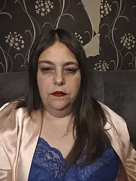 Snapshot of HouseWifeWhore_Milf chatting on August 2, 2026, 2:10 am HouseWifeWhore Milf online show from August 2, 2026, 2:10 am