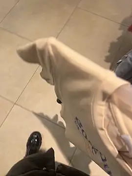 CrazzyChicks online show from November 30, 2025, 9:10 am