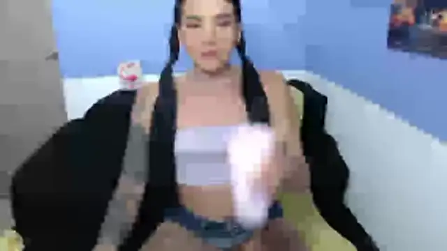 ximena22love online show from November 11, 2025, 8:36 pm