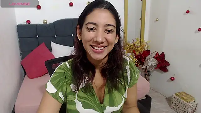 Eva Rodriguez  online show from January 11, 2026, 5:53 pm