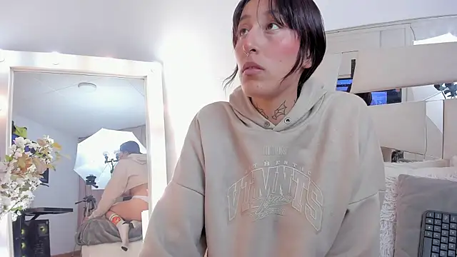 Snapshot of Mariana_Joness chatting on January 13, 2026, 2:15 am Mariana Joness online show from January 13, 2026, 2:15 am