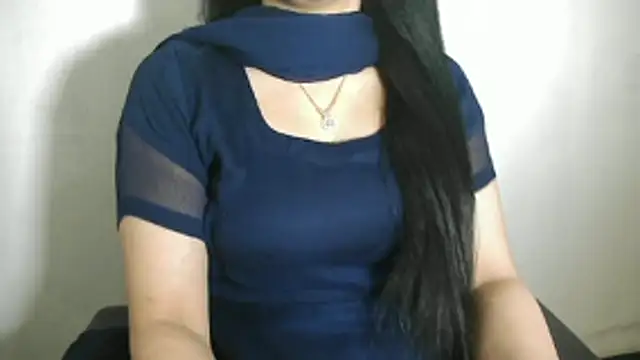 Snapshot of Chanchal--Navya chatting on February 3, 2026, 5:40 pm Chanchal--Navya online show from February 3, 2026, 5:40 pm