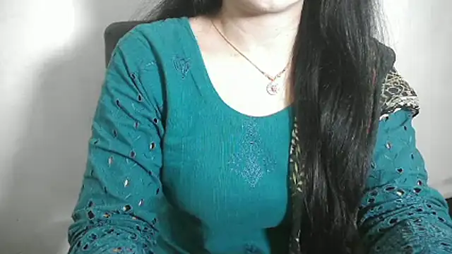 Snapshot of Chanchal--Navya chatting on February 10, 2026, 5:56 pm Chanchal--Navya online show from February 10, 2026, 5:56 pm