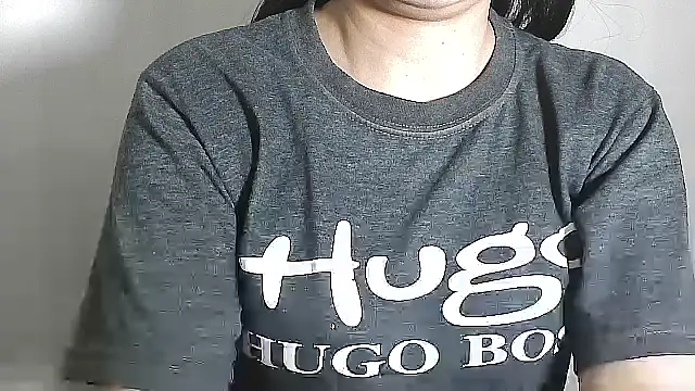 Snapshot of Chanchal--Navya chatting on February 4, 2026, 5:41 pm Chanchal--Navya online show from February 4, 2026, 5:41 pm