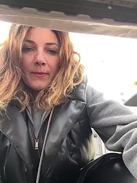 Snapshot of DaisyVibesss chatting on February 2, 2025, 9:29 am DaisyVibesss online show from February 2, 2025, 9:29 am