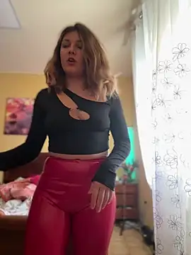 Snapshot of DaisyVibesss chatting on January 12, 2025, 12:01 pm DaisyVibesss online show from January 12, 2025, 12:01 pm