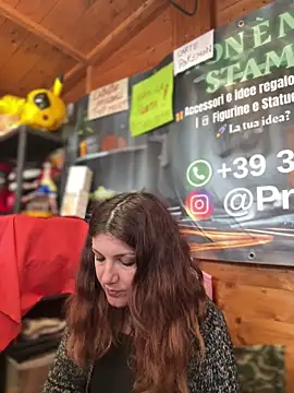 DaisyVibesss online show from December 19, 2025, 12:51 pm