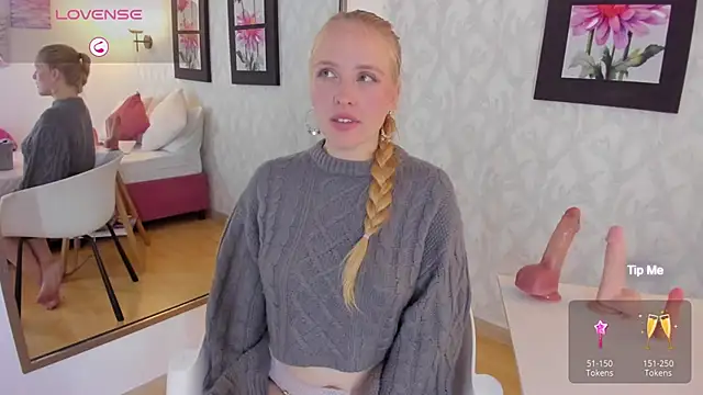 Snapshot of EmilySumer chatting on February 23, 2025, 10:17 am EmilySumer online show from February 23, 2025, 10:17 am