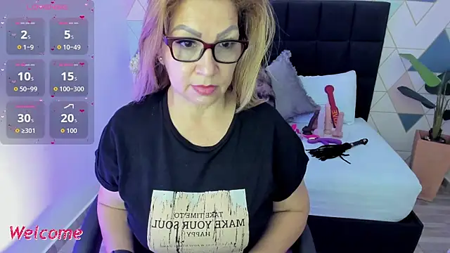 gisela27 online show from October 24, 2025, 2:05 pm