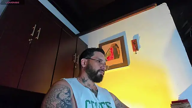 CamiloGray  online show from May 12, 2026, 1:50 pm